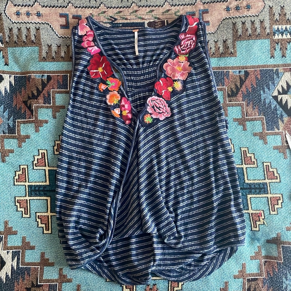 Free people Frida tank top sleeveless embroidered size large